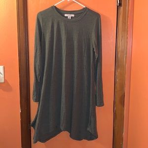 *3 for $25* Adam Levine Green color Shirt Size M